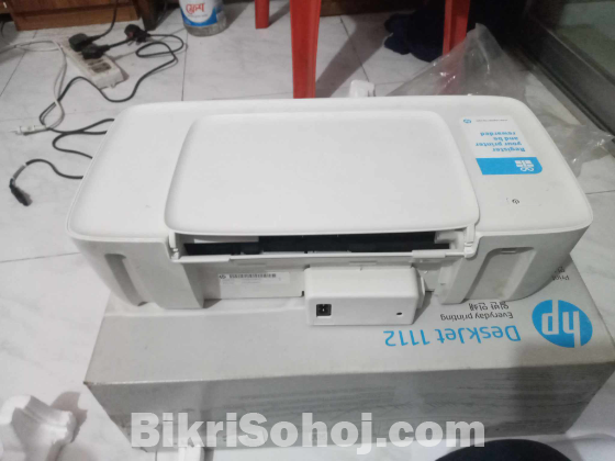 HP Deskjet 1112 Color Printer